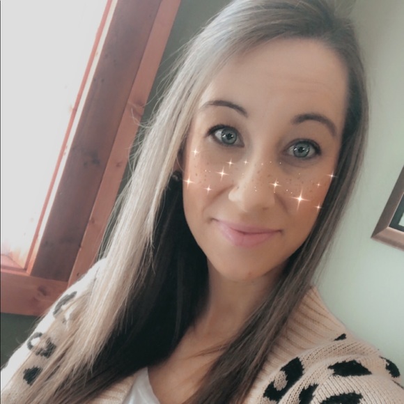 Meet your Posher, Kimberly - Picture 1 of 1